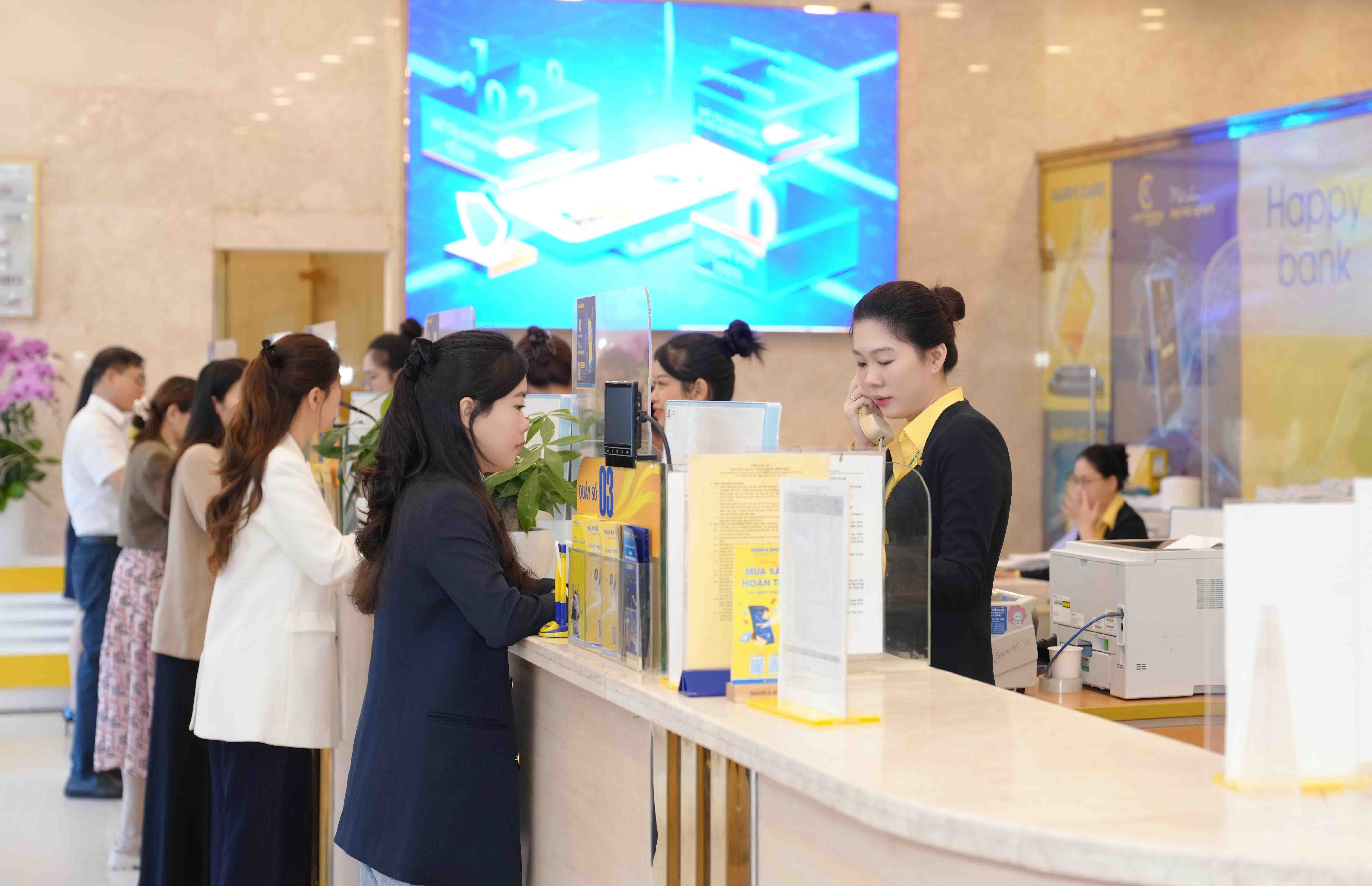 FiinRatings tiếp tục xếp hạng tín nhiệm Nam A Bank ở mức “A-” với triển vọng “ổn định”