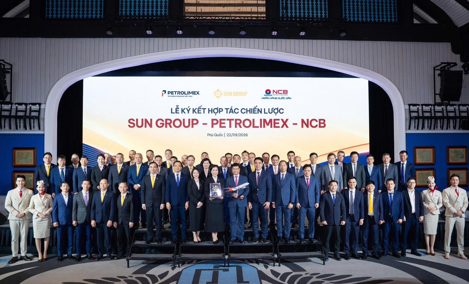 Sun Group - Petrolimex hợp tác chiến lược, kết nối hai hệ sinh thái, hướng tới APEC 2027
