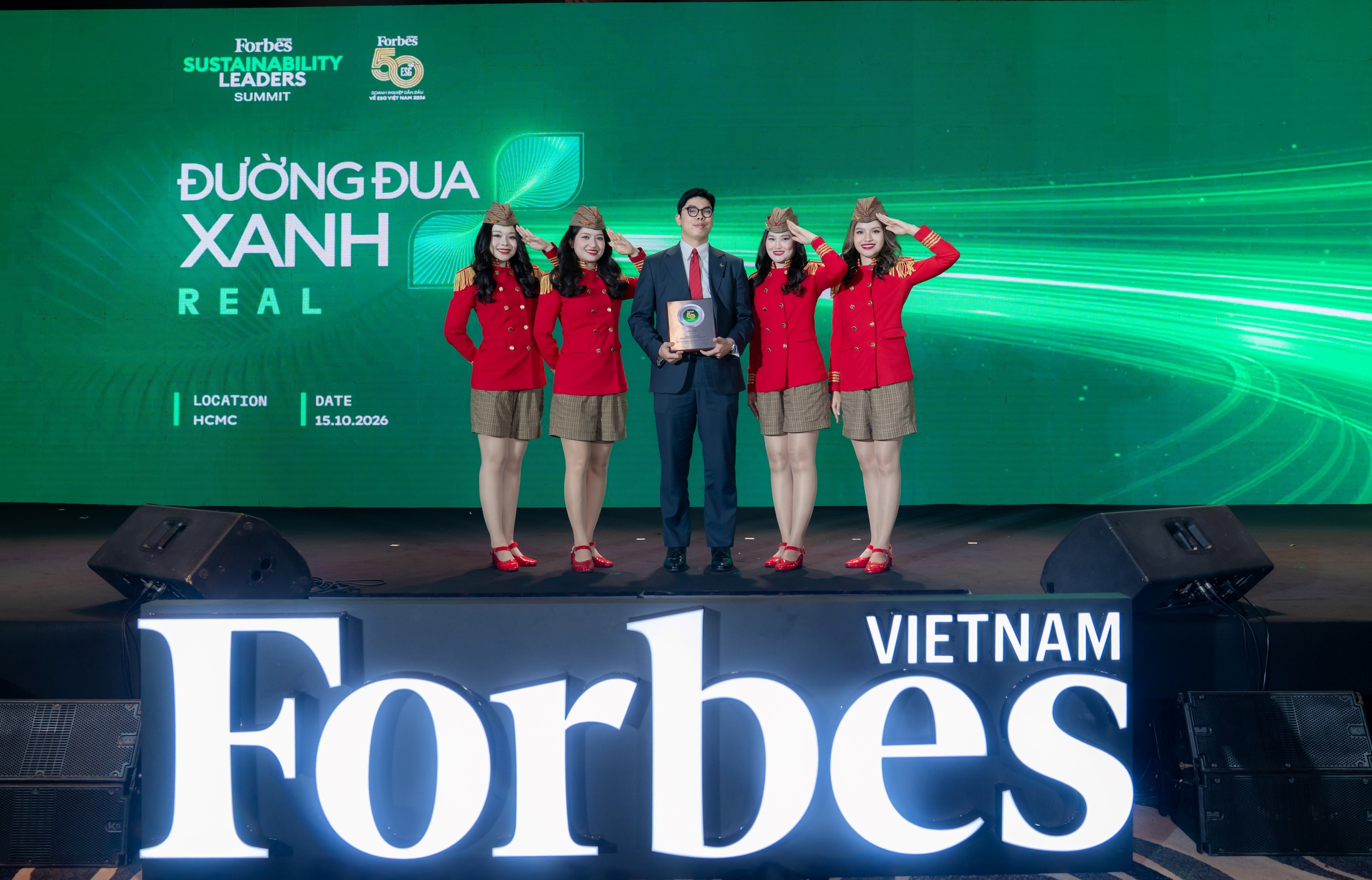 Forbes vinh danh Vietjet trong Top 50 doanh nghiệp dẫn đầu về ESG 2026